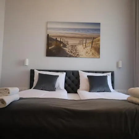 Sea By Oneapartments Apartmán *